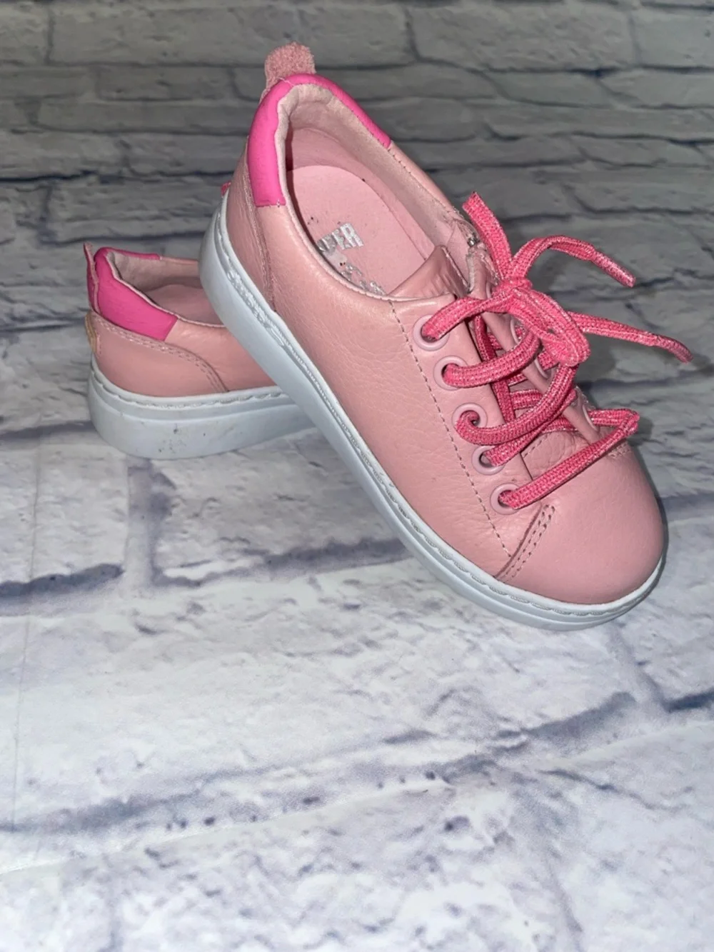 Camper Runner Up (Pink) Size 8.5
